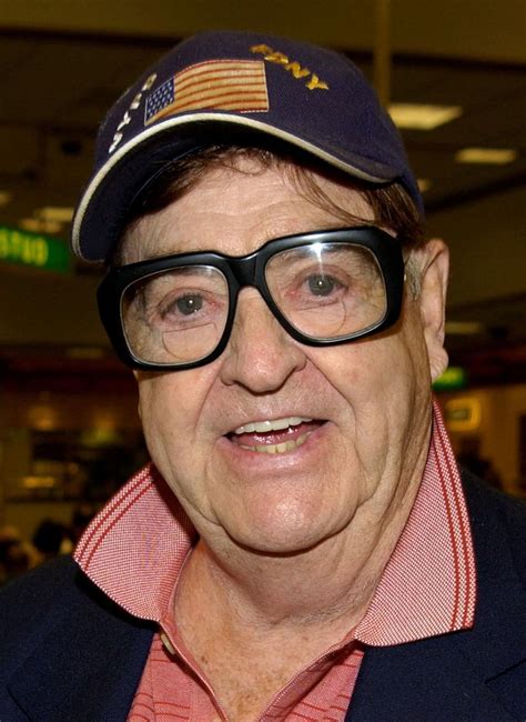Barney Martin .